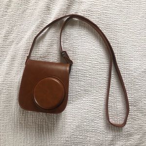 Polaroid camera carrying purse